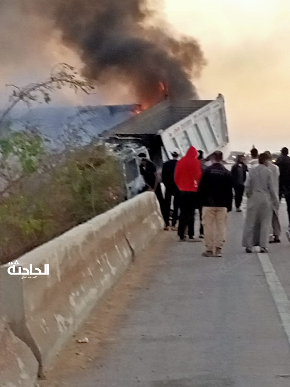حريق سيارة نقل