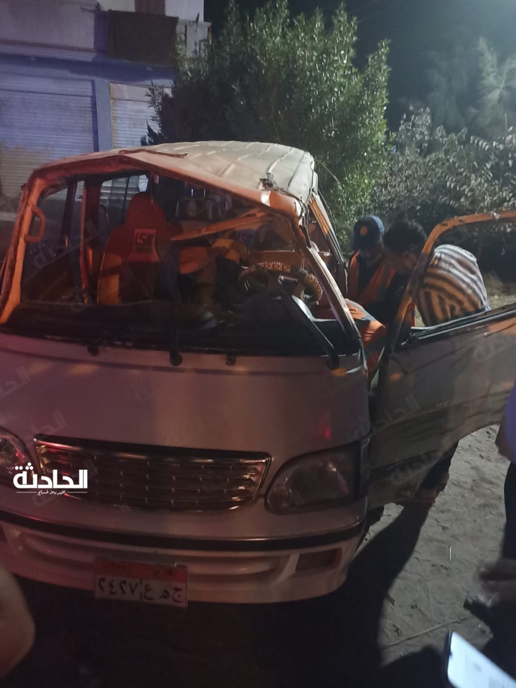 حادث انقلاب سيارة ميكروباص