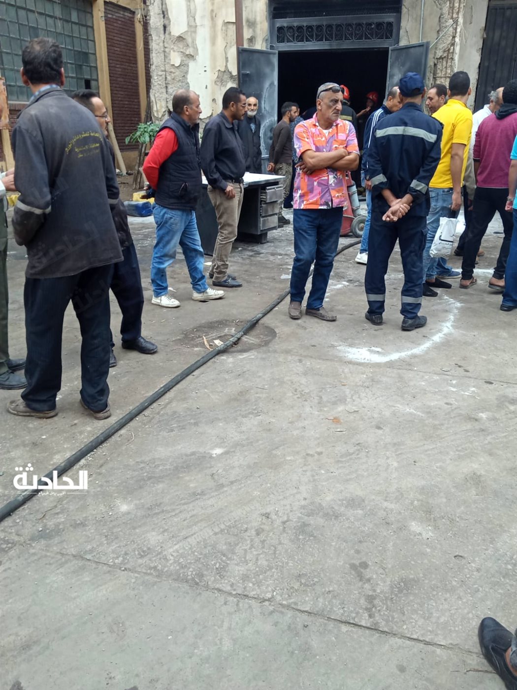 استشعال النيران في مخزن زيت بالإسكندرية