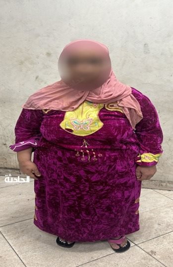 سيدة تعتدى بالضرب على حفيد زوجها
