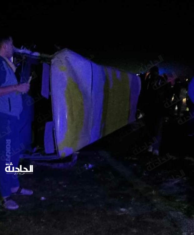 مصرع شخصين وإصابة 9 آخرين في حادث بالطريق الإقليمي